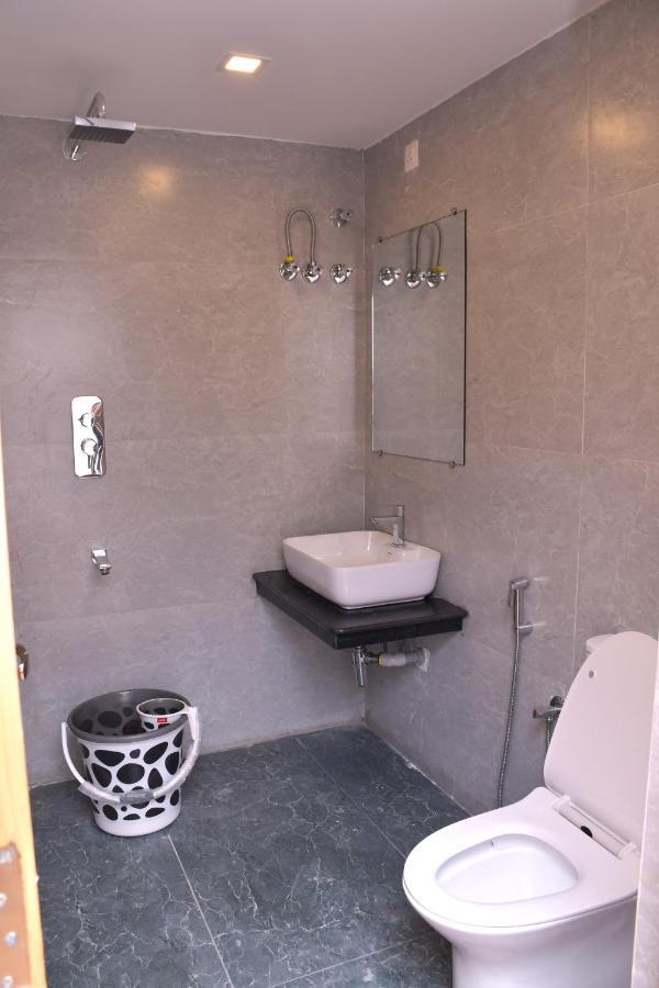 Hotel Bluestone Srikalahasti Ngoại thất bức ảnh
